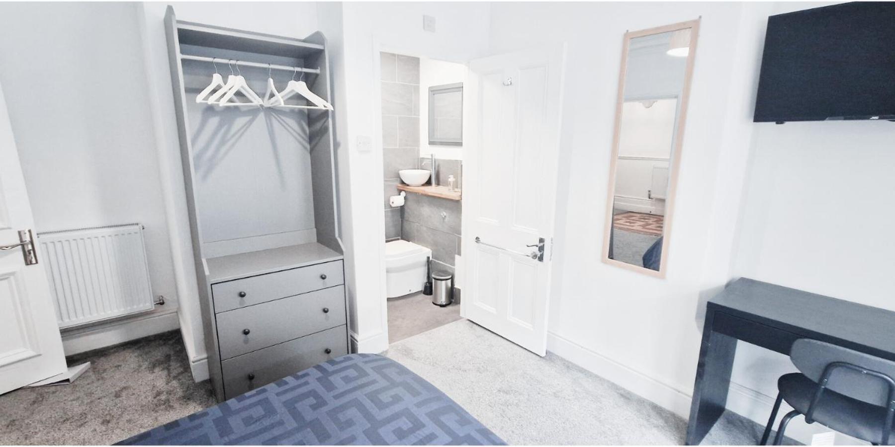 Double Room In Modern House Near Nottingham Buitenkant foto