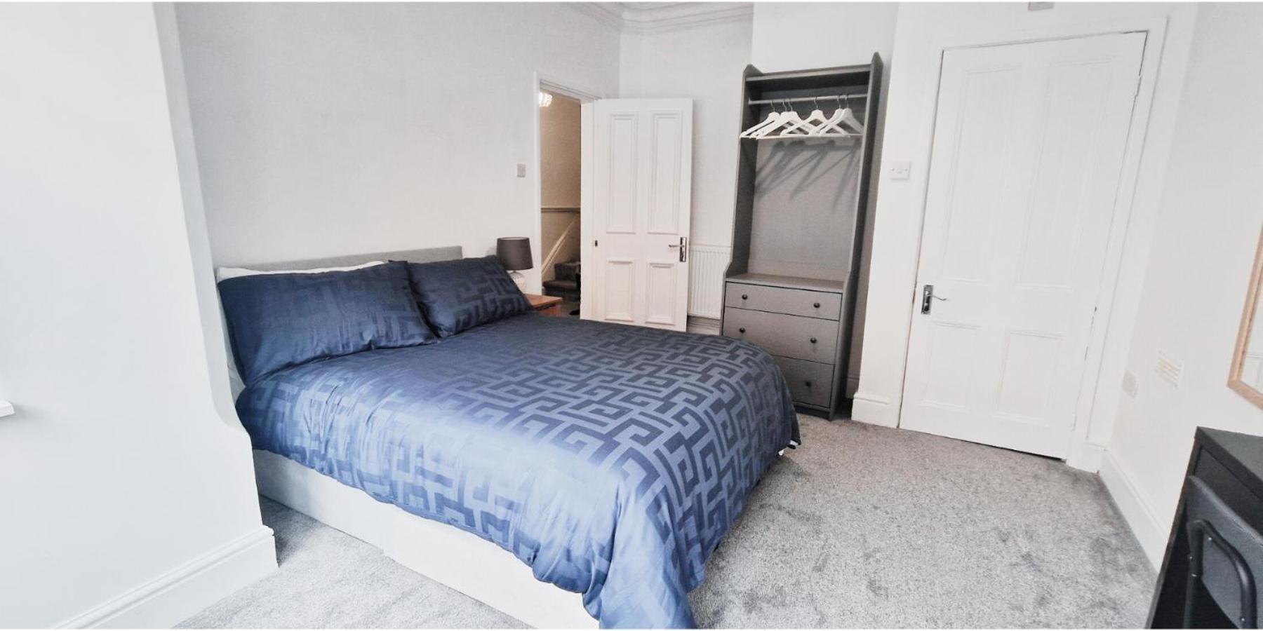 Double Room In Modern House Near Nottingham Buitenkant foto