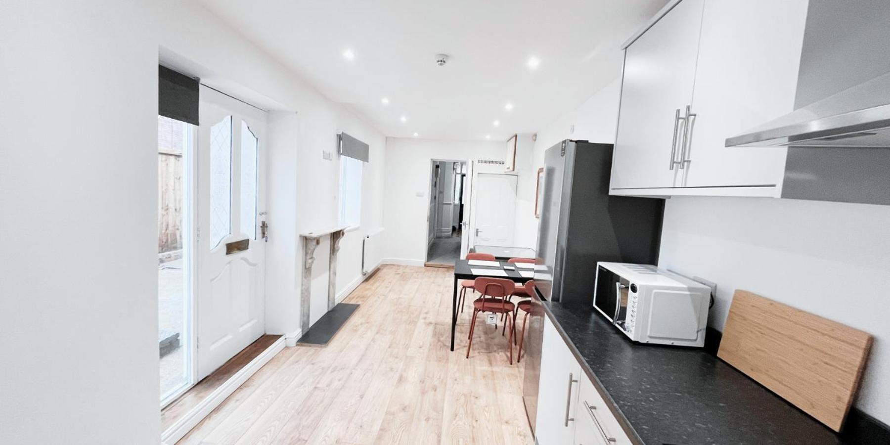 Double Room In Modern House Near Nottingham Buitenkant foto